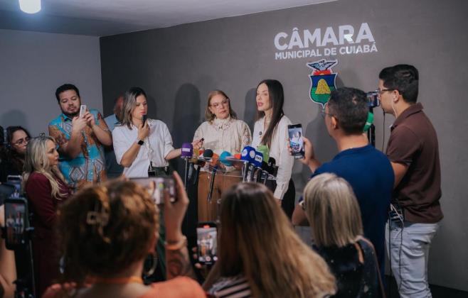 Janaina Riva se aproxima de bolsonaristas e pode quebrar resistência do PL com o MDB
