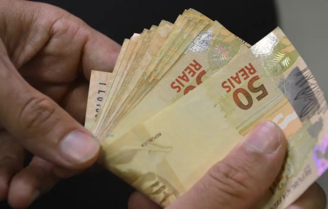 Poupança tem retirada líquida de R$ 476,4 milhões em abril