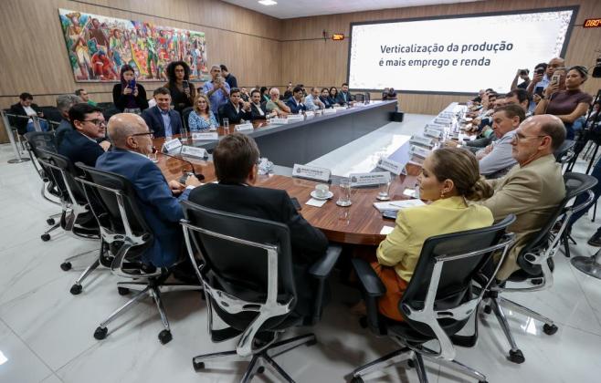 Programa do Governo vai fomentar a industrialização do algodão em pluma produzido no Estado