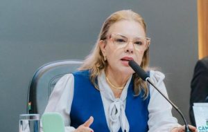 Paula Calil critica novo aumento da tarifa de água em Cuiabá