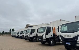 Sema entrega 14 caminhões para fortalecer a gestão de resíduos sólidos em municípios de Mato Grosso