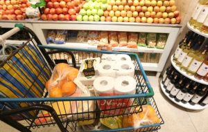 Preço de alimentos recua, e inflação oficial de junho fica em 0,16%
