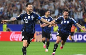 Argentina despacha Inglaterra e vai à final