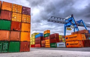 Tarifaço deve ter efeito limitado na balança comercial brasileira