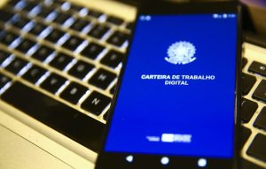 Desemprego no 2º trimestre é 5,4%, o menor já registrado no período