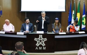 Ministro das Relações Institucionais se reúne com prefeitos de Mato Grosso para discutir impactos de eventos climáticos