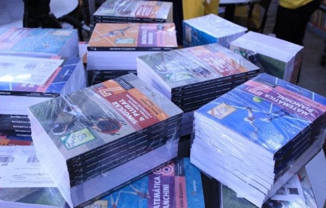 Municípios têm até 8 de setembro para concluir escolha de livros didáticos para o ensino fundamental