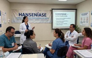Várzea Grande recebe capacitação para fortalecer diagnóstico e tratamento da hanseníase na Baixada Cuiabana