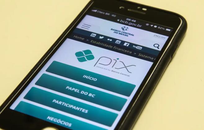 Bancos centrais do Brasil e da Europa avaliam interligar Pix com Tips