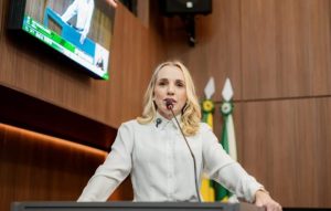 Lei de Katiuscia Manteli cria o Esporte na Praça em Cuiabá